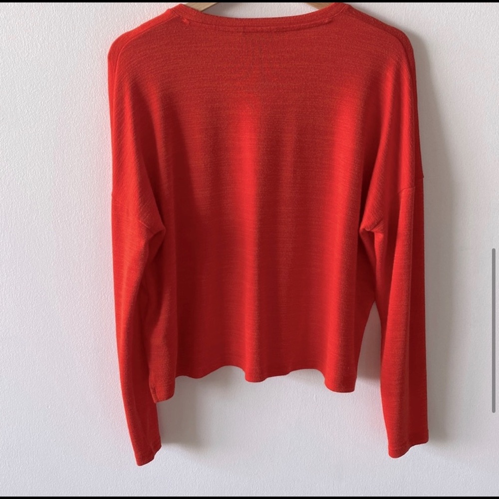 Banana Republic Long Sleeve Pocket Tee - Picture 2 of 3